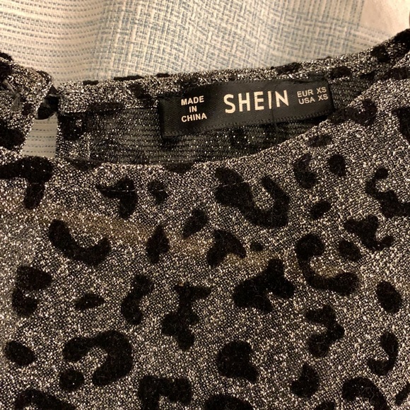 Silver sparkle cheetah top - Picture 3 of 3